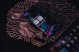 一个人的命运，既要靠自我的奋斗，也要考虑平台的重要性，辛劳一生只是变量之一。-次元御宅